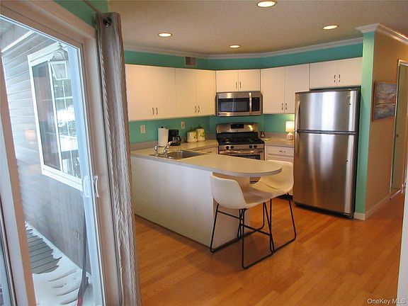 3rd image of 2 Eagle Ridge Way