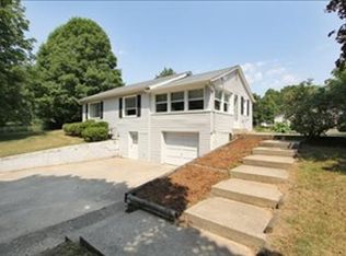 4486 Whitneyville Rd SE, Grand Rapids, MI 49546
