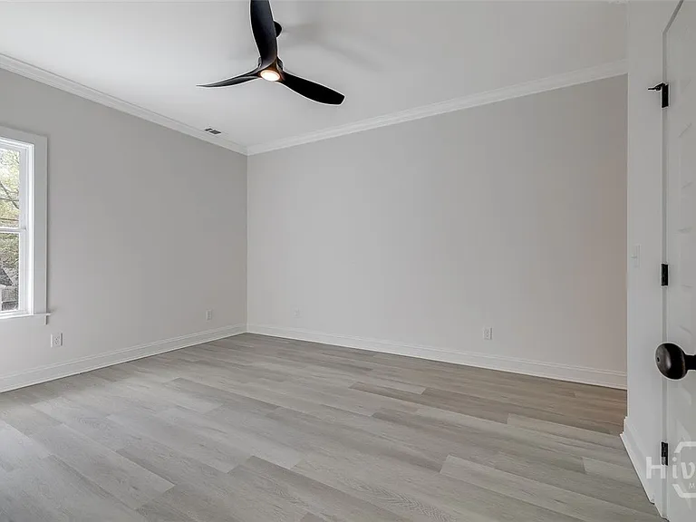 1615 Le Grand St — Photo 18