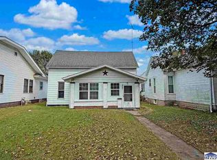 2423 Garfield Ave, Terre Haute, IN 47804