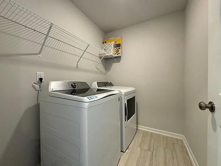 2038 Strickland Oak Way — Photo 15