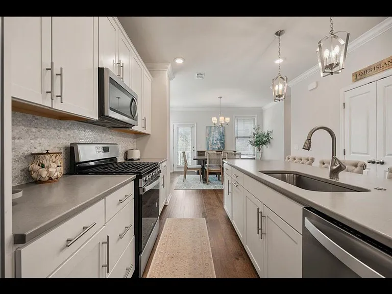 122 Rowans Creek Dr — Photo 4