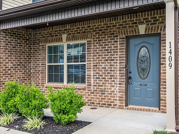 3rd image of 1409 Millet Dr