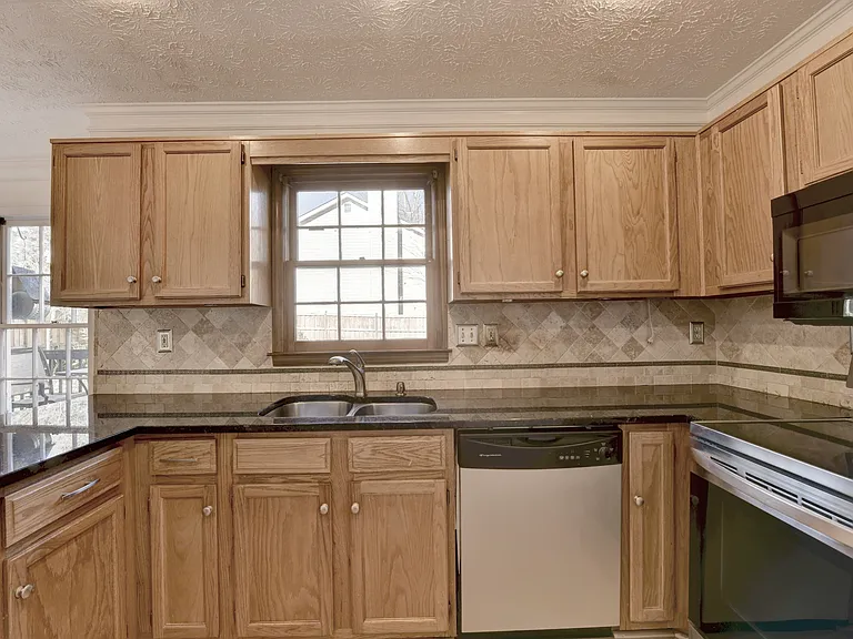 3945 Genoa Ct — Photo 23