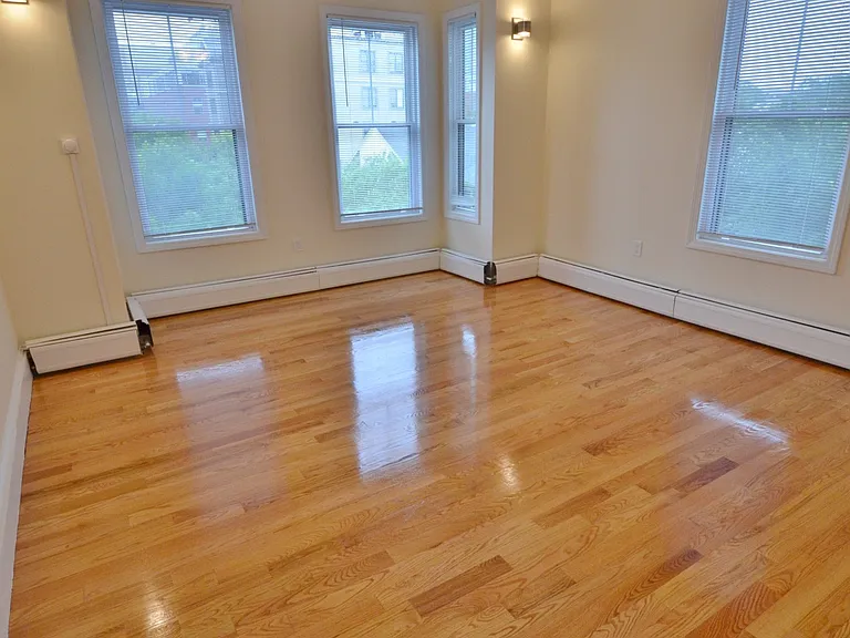 35 Brookline St #17 — Photo 3