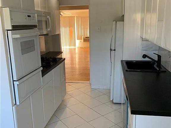 5th image of 2 Church Ln APT H