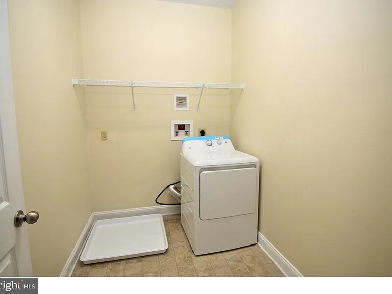 1665 Kenton Rd #101 — Photo 10