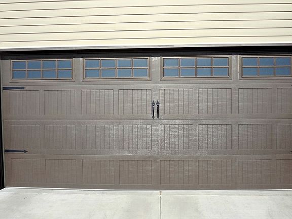 Hardware, windows, keyless