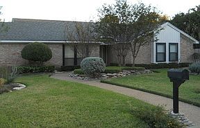 2nd image of 11000 Sandalwood Dr