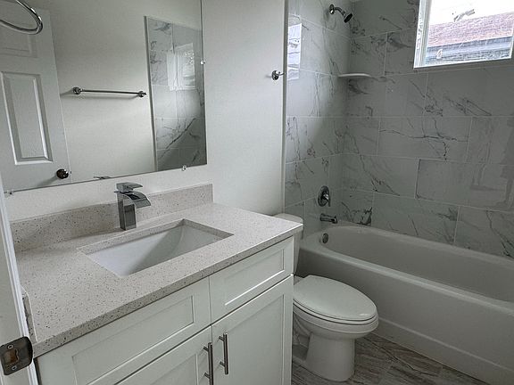 5th image of 310 9th Ave S