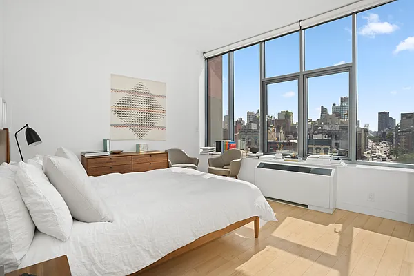 Rented by Douglas Elliman | media 8