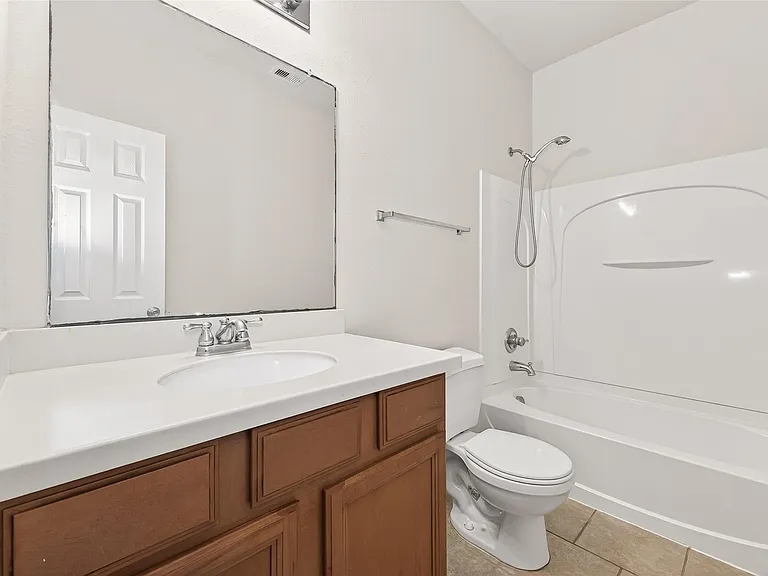 24526 Avellino Ct — Photo 33