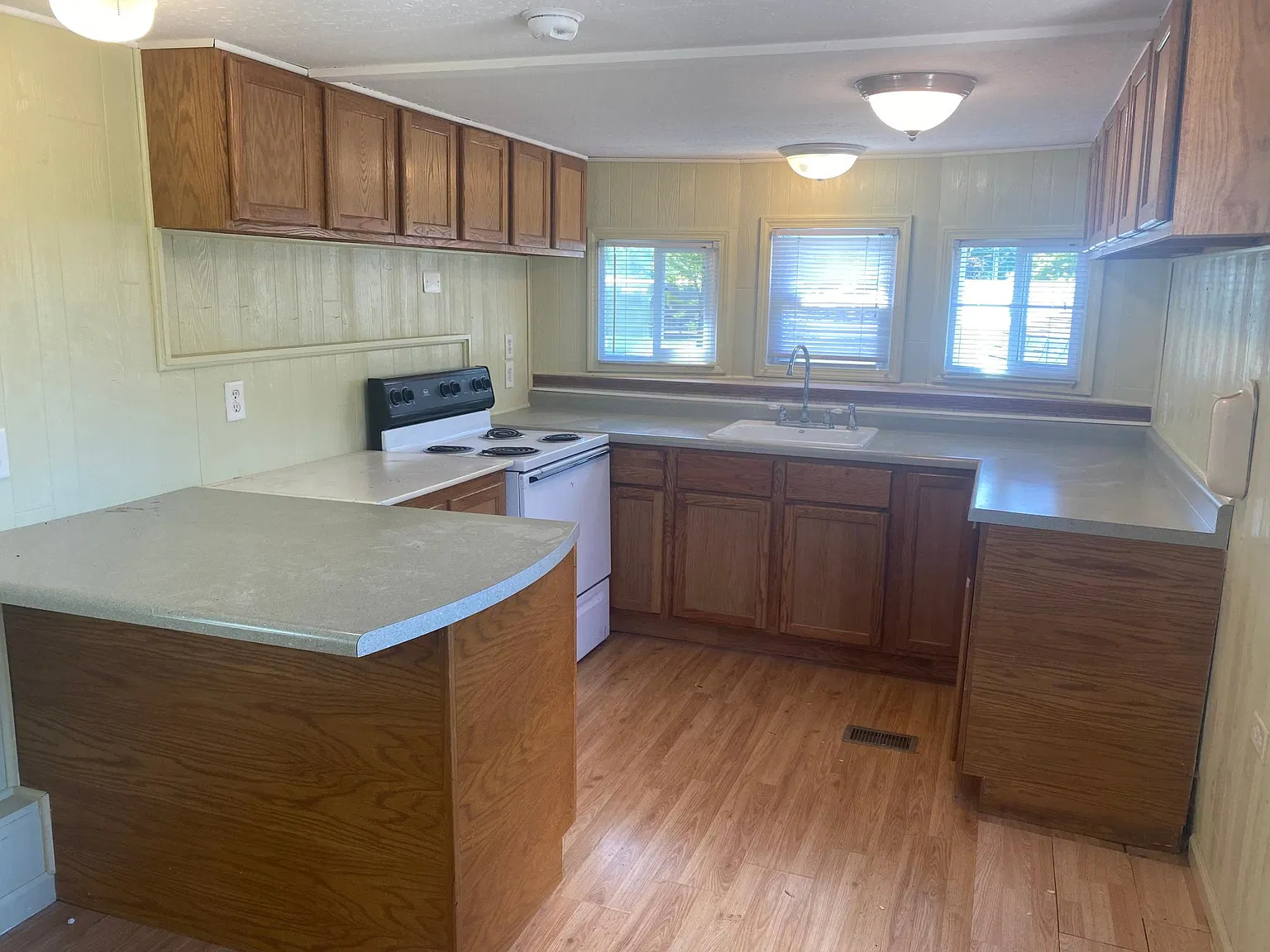 1 bed, 600 sqft, $775 — Photo 2
