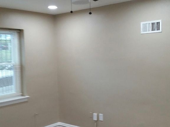 2nd image of 811 Barnaby St SE #10461092