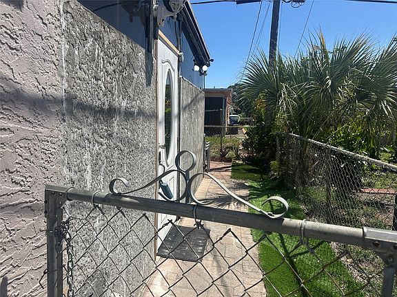 4th image of 7752 Biltmore Blvd