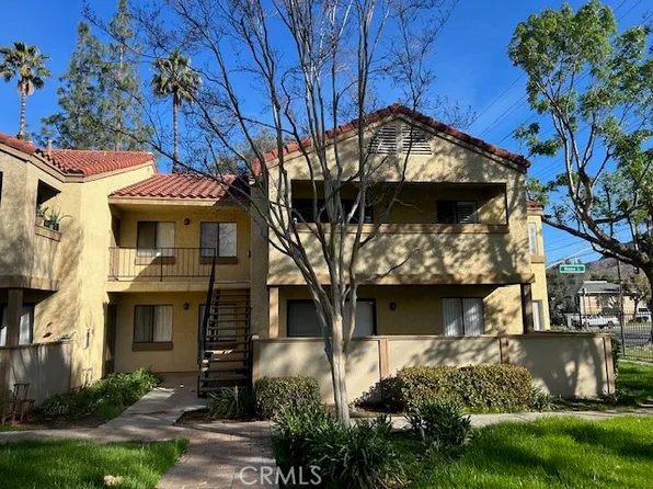 1110 W Blaine St APT 205, Riverside, CA 92507