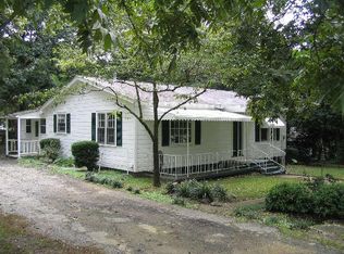 732 Taylor Dr SE, Marietta, GA 30080