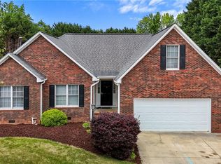 411 Westhampton Dr, Burlington, NC 27215