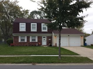 29 Paxton Ln, Schaumburg, IL 60194