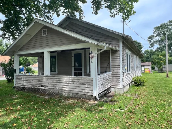 702 E Elm St, Rensselaer, IN 47978