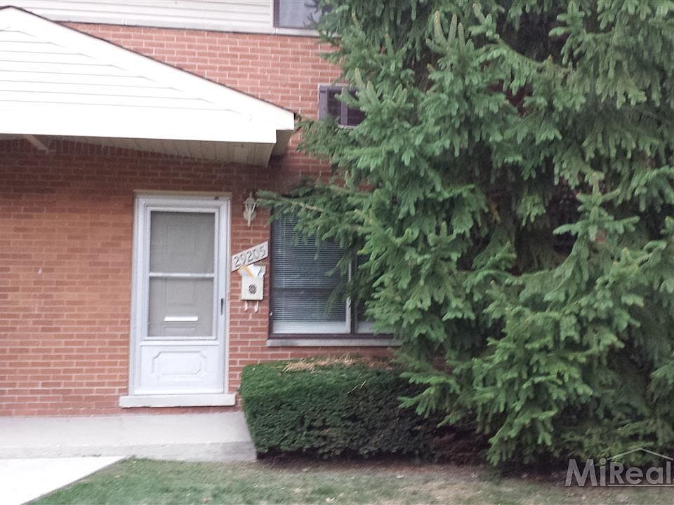 1st image of 29205 Tessmer Ct #1