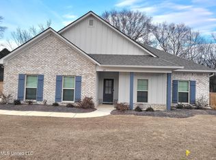 239 Copper Creek Dr, Clinton, MS 39056