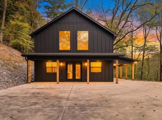 750 Harbor Dr, Lancaster, TN 38569