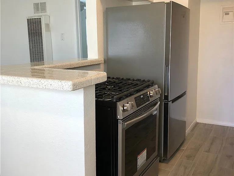 409 California St #1 — Photo 8