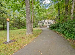 22 Ridgewood Rd, Avon, CT 06001