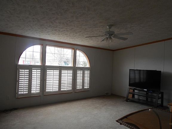 5th image of 119 Hidden Valley Dr