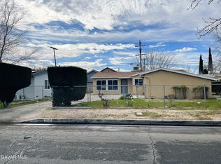 1560 W Avenue H10, Lancaster, CA 93534