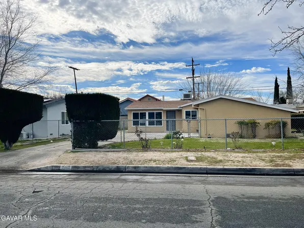 1560 W Avenue H10, Lancaster, CA 93534