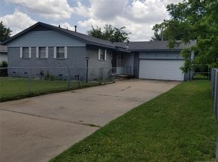 2552 E 48th St N, Tulsa, OK 74130