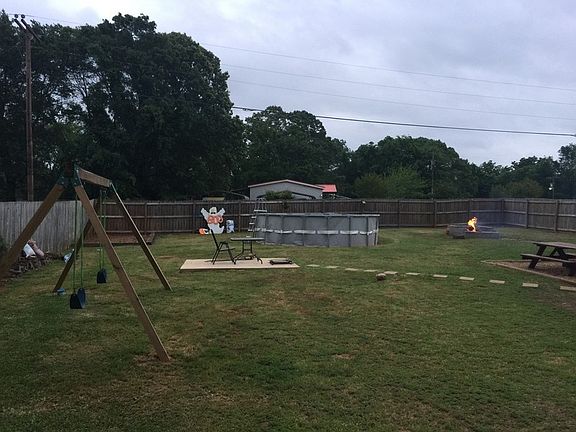 4th image of 8809 Deerwood Dr