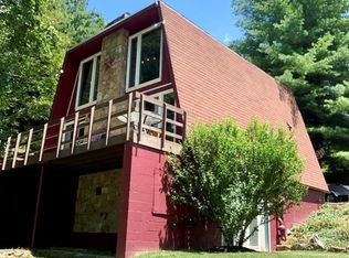 225 Saddletree Ln, Bluefield, WV 24701