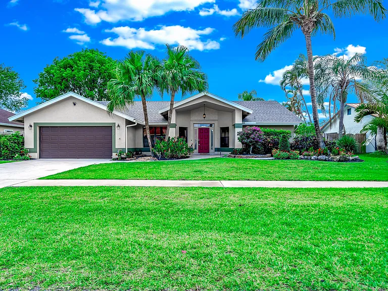 1637 Farmington Cir — Photo 41