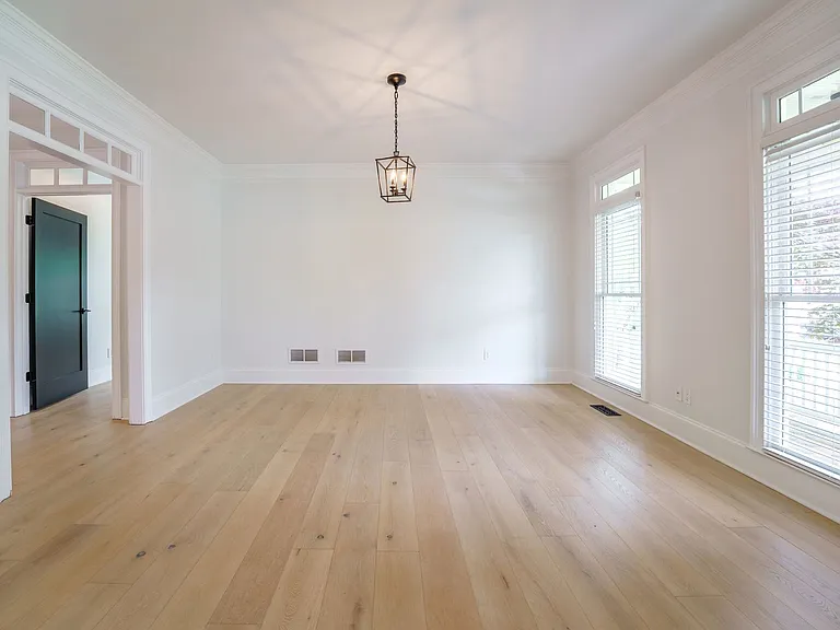 214 Chandler Walk — Photo 5