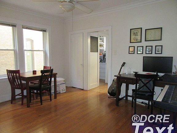 5th image of 1204 W Newport Ave #1
