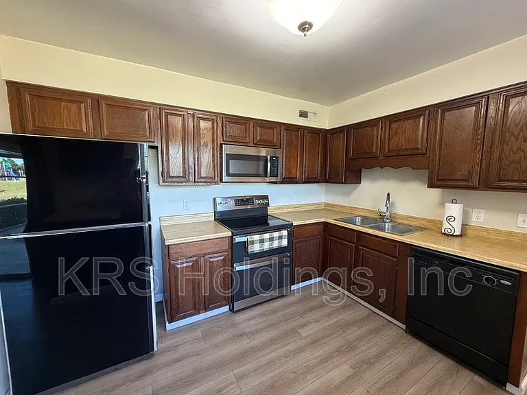 917 Timber Creek Pl — Photo 3