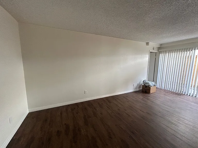 734 Sapphire St #6 — Photo 9