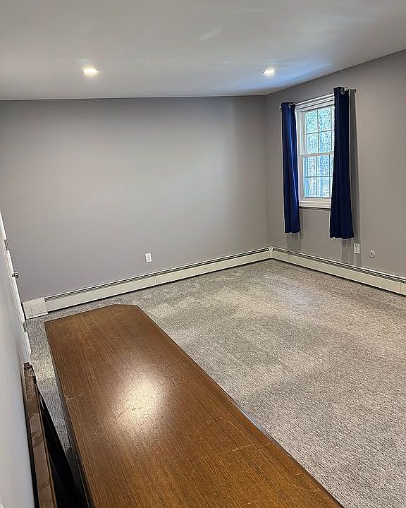 1st image of 54 Oakridge Dr