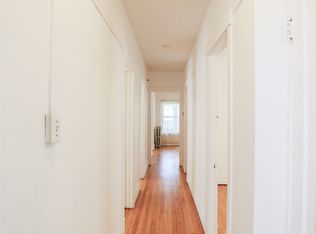 2546 W Eastwood Ave, Chicago, IL 60625