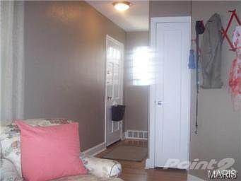 4th image of 5043 Parker Ave