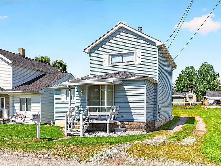 124 Nagy St — Photo 1