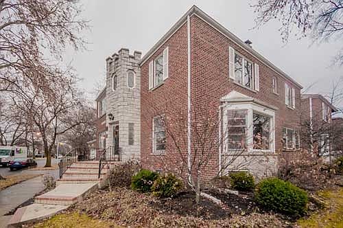 1st image of 2969 W Catalpa Ave