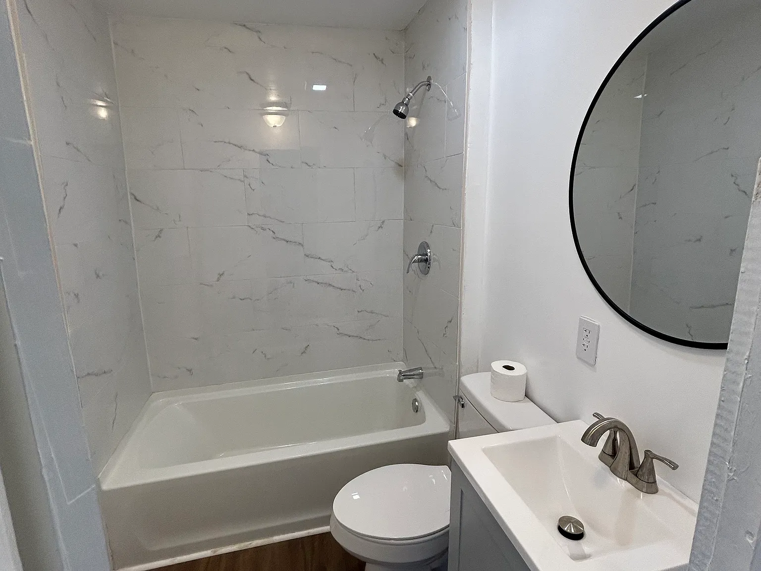 1 bed, 780 sqft, $1,100 — Photo 3
