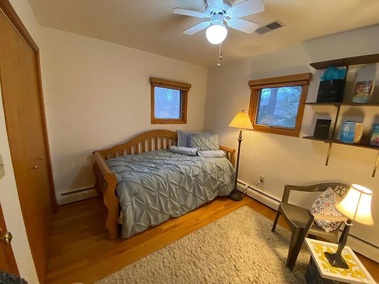 1117 1/2 W Rocky Beach Ln #A — Photo 17