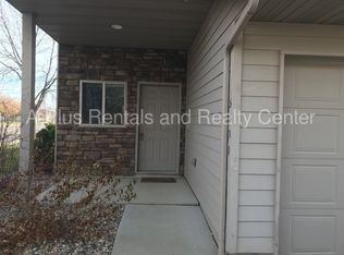 3301 W Bitterroot St, Sioux Falls, SD 57108