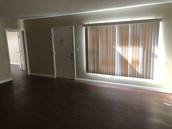 4th image of 1826 N Raymond Ct