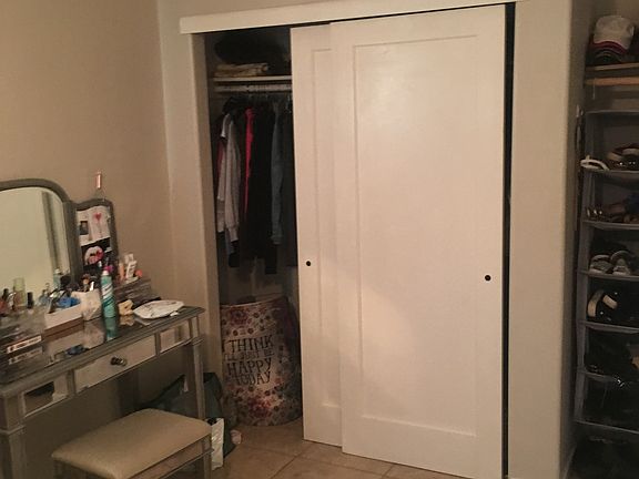 5th image of 2921 E 4th St #B